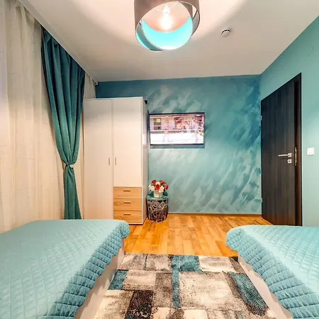 Ski-friendly Family Getaway By Flat Manаger